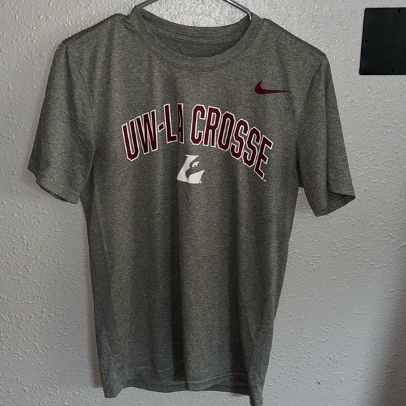 Nike University Of Wisconsin-Lacrosse Tshirt - Picture 1 of 2